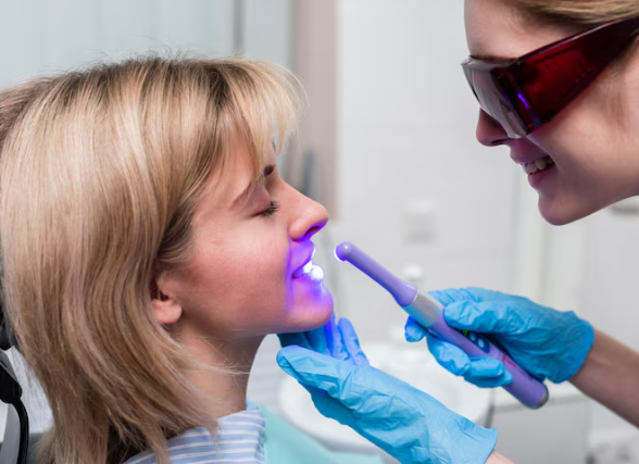 How a Teeth Whitening Dentist Can Help Brighten Your Smile Safely